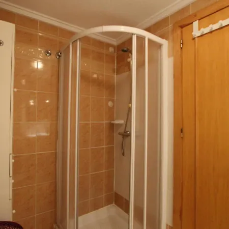 4 Personas En Altos Del Limonar Apartamento